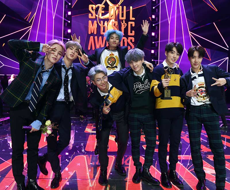 BTS、SEVENTEEN、EXO、TWICE、他豪華アーティスト出演！ BS12