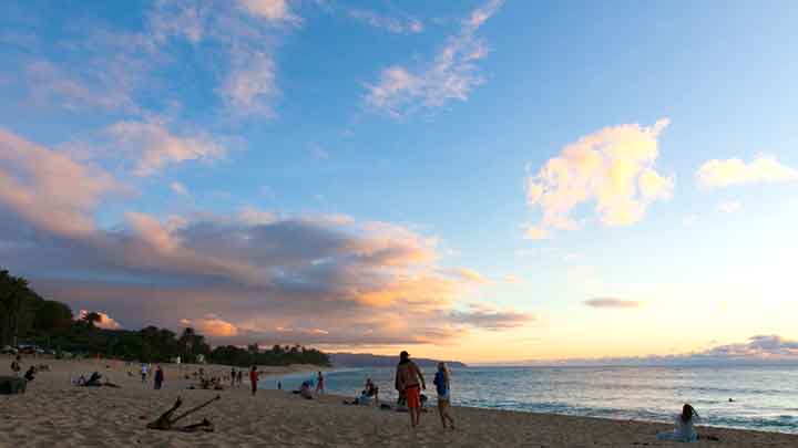 ぜひ足を延ばして欲しい！ホノルル郊外の美ビーチ・名物ビーチ