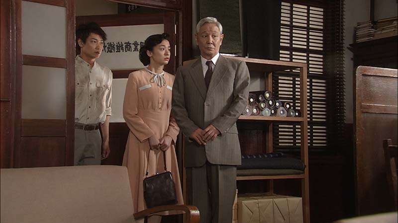 3-　全41巻 DVD 真紅のカーネーション 第1話〜最終話(124話) イ・イネ ウ・ヒジン レンタルアップ レンタル落ち 004833 3- 全41巻 DVD 真紅のカーネーション 第1話～最終話(124話) イ