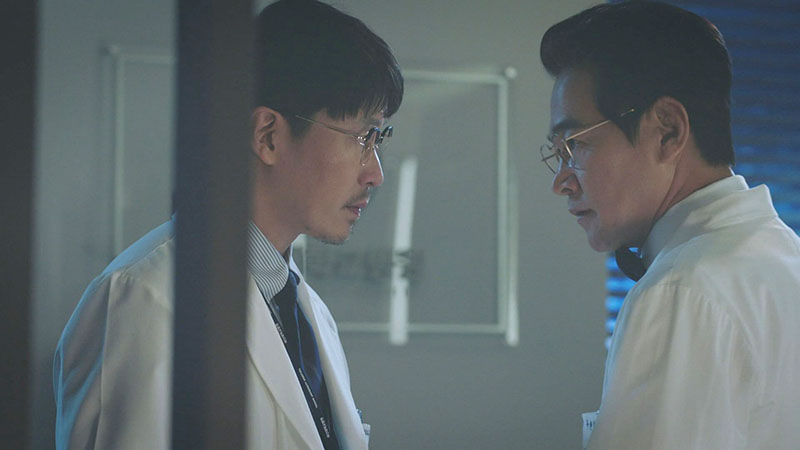 第15話 理不尽の渦 | 韓国ドラマ「胸部外科」 | BS無料放送ならBS12