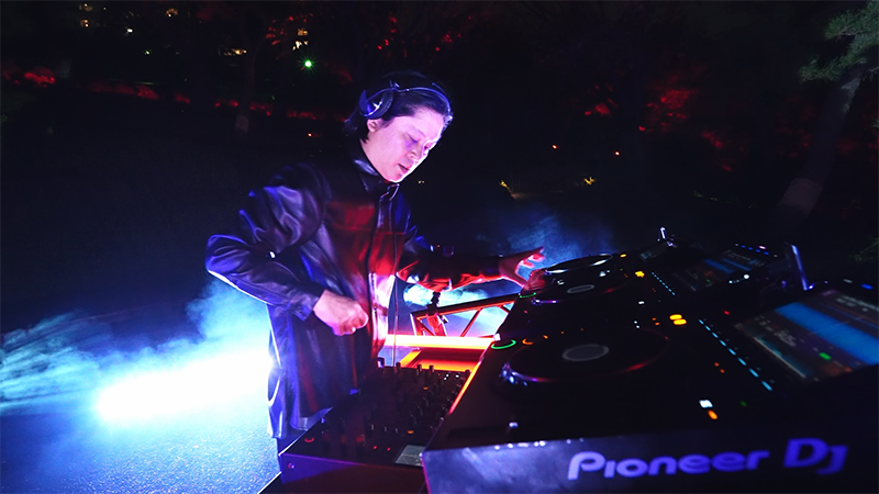 第3回「東京・八芳園×Ken Ishii」 | 絶景×DJ ～Supported by High in